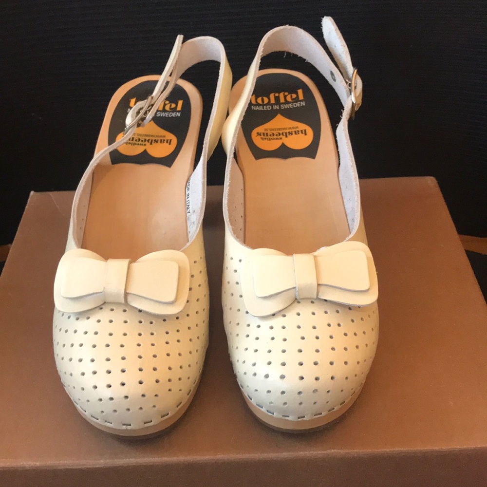 Ivory Swedish Hasbeens Bow Clogs